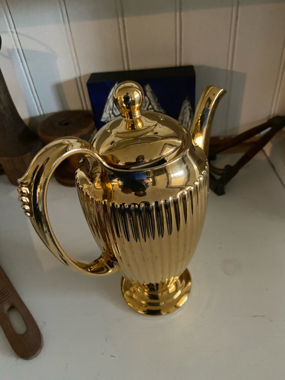 Gold Ceramic Teapot with Ribbed Body - Elegant Home Kitchen Serving Piece - Picture 2 of 4